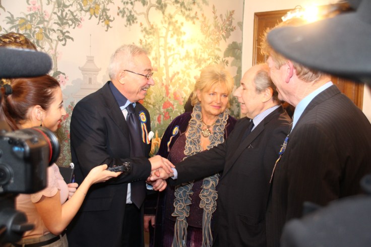 Numerous diplomats attended the event and also talked to the press (Photo: RomLux)