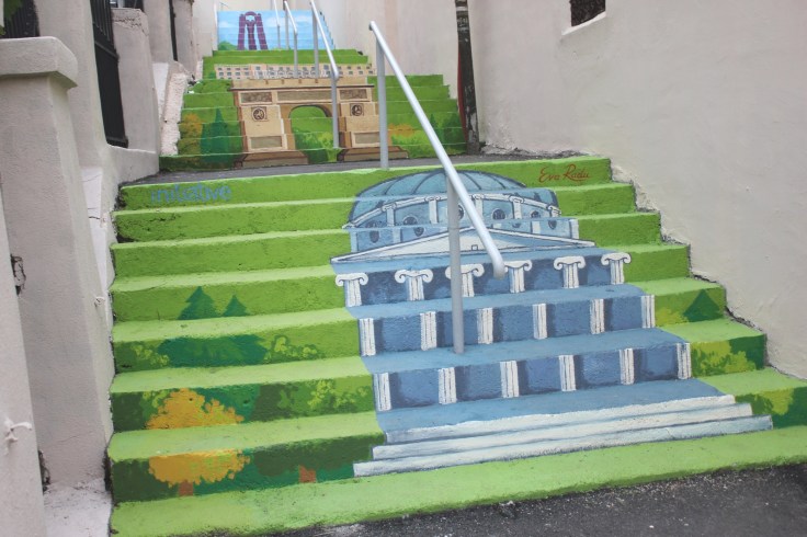 Strada Xenofon Bucuresti la Scara