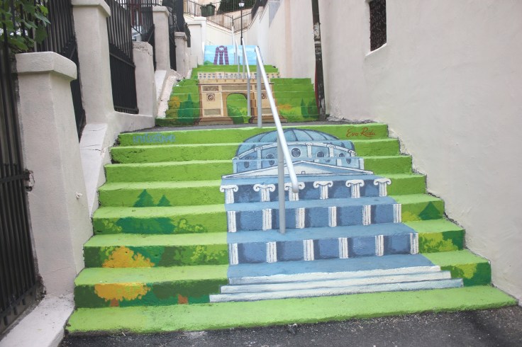 Strada Xenofon Bucuresti la Scara