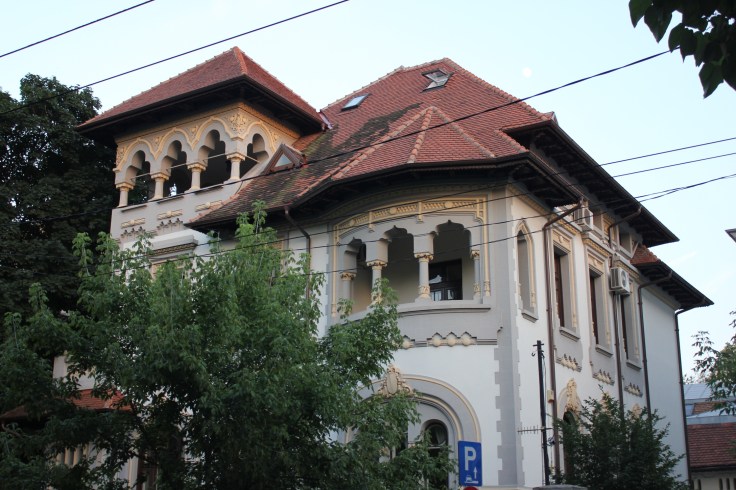 Building on Dacia Boulevard in Bucharest's second district 