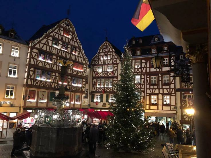 48381404_394634167958431_9187224522644783104_n